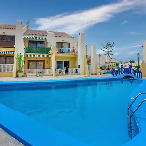 https://mareverde-las-americas.in-canary-islands.com